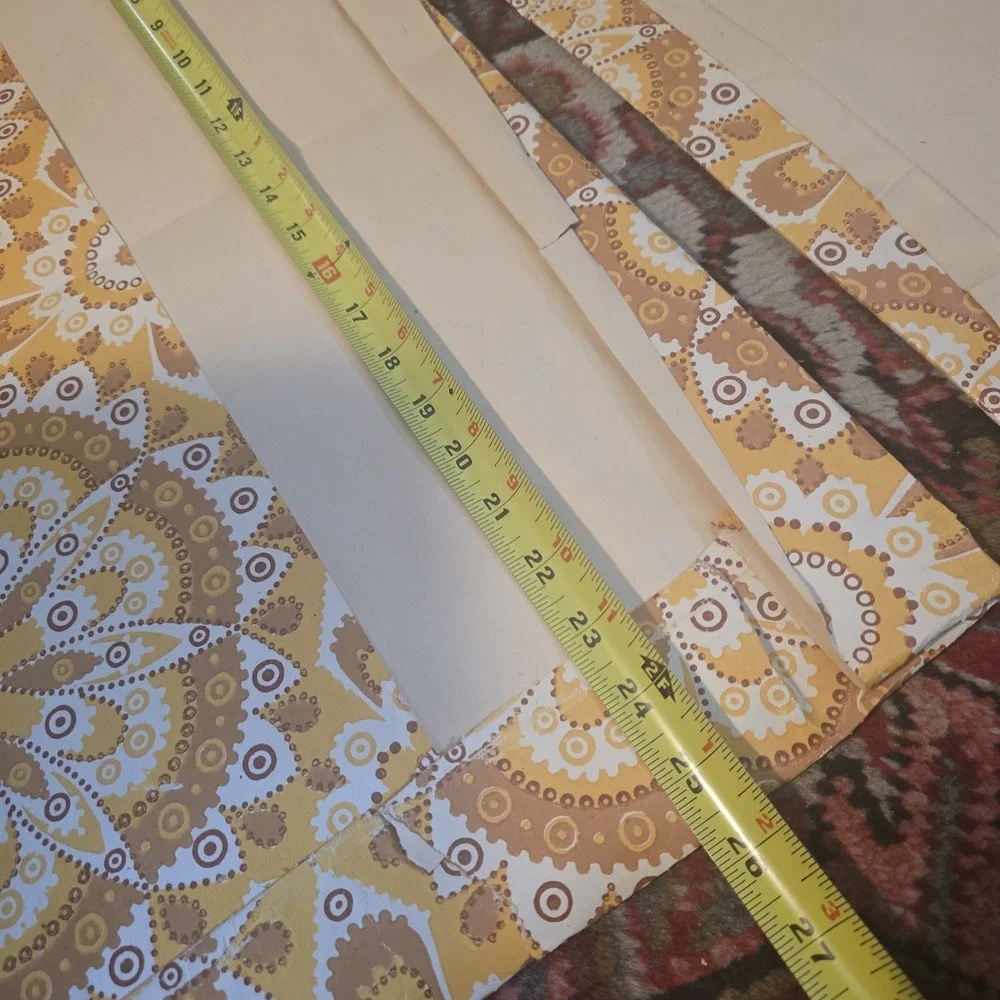 Vintage 70s Floral‎ Medallion Wallpaper Gold Brown 2 Pics Folded Over Craft Lot